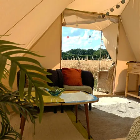 Glamping La Fraventure Tente de luxe Saint-Palais (Allier)