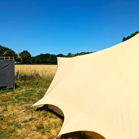 Tente de luxe Glamping La Fraventure Saint-Palais (Allier)
