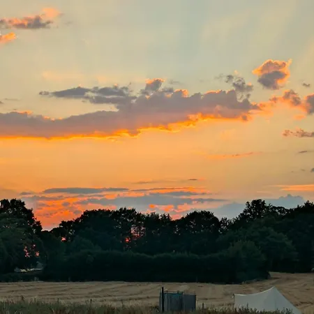Glamping La Fraventure Tente de luxe Saint-Palais (Allier)