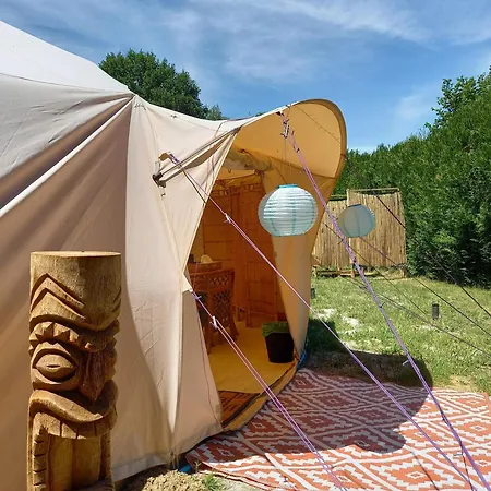 Tente de luxe Glamping La Fraventure Saint-Palais (Allier)