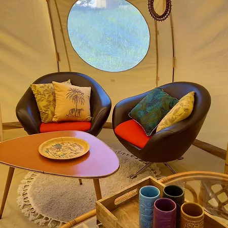 Tente de luxe Glamping La Fraventure Saint-Palais (Allier)