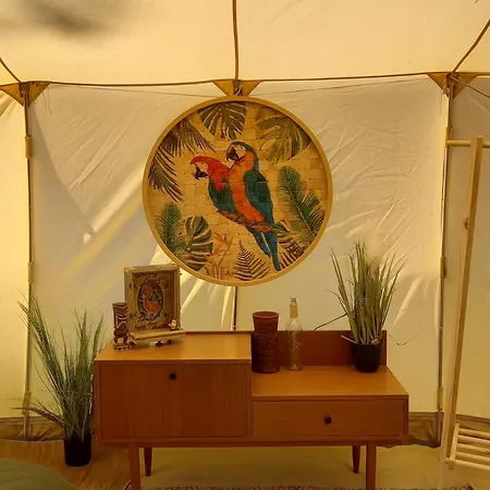 ラグジュアリーテント Glamping La Fraventure *
