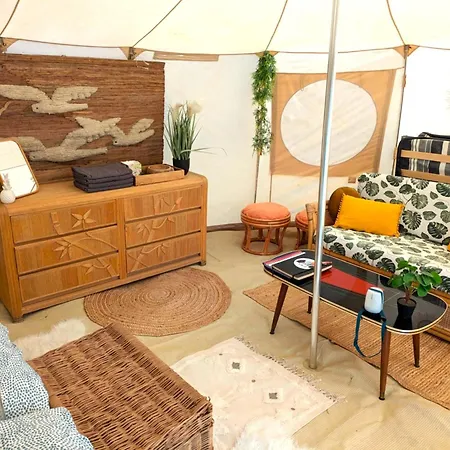 Glamping La Fraventure * Saint-Palais (Allier)