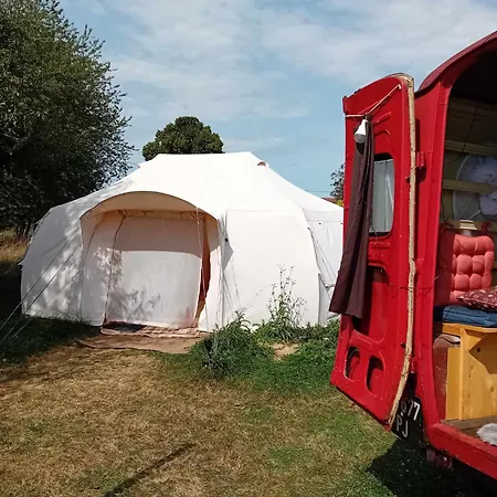 Glamping La Fraventure Tente de luxe Saint-Palais (Allier)