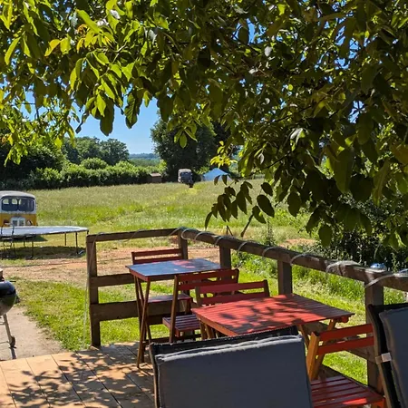 Glamping La Fraventure * Saint-Palais (Allier)